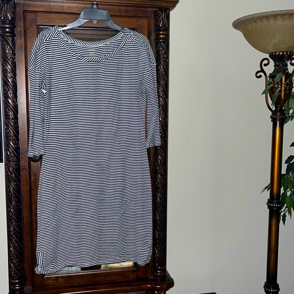 ANA blue and white stripe dress. Size L - Picture 1 of 1